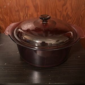 Vintage Corning Visions 5 L Cranberry Collection Dutch Oven with Lid
